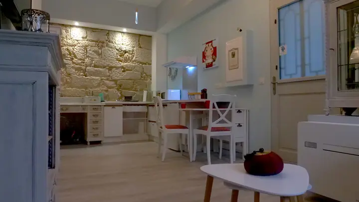 Cuisine équipée — L’Apothicaire, hébergement Bed in Shop à Romans-sur-Isère