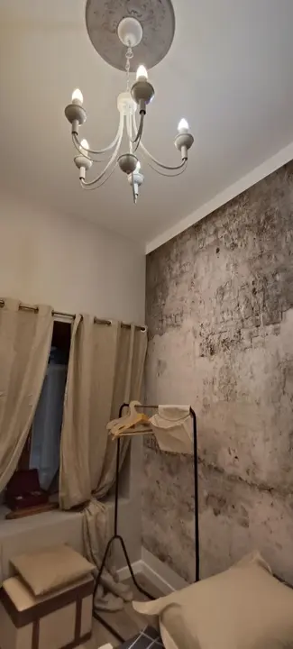 Seconde chambre et lit gigogne — Le Tailleur, hébergement Bed in Shop à Romans-sur-Isère